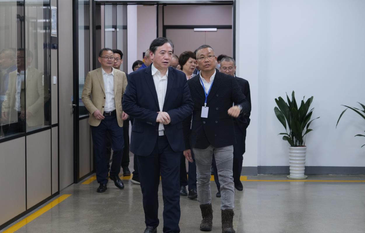 尊时凯龙·(中国区)人生就是搏